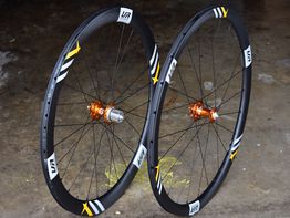 custom handbuilt wheels road carbon disc light aero CRL Disc 3